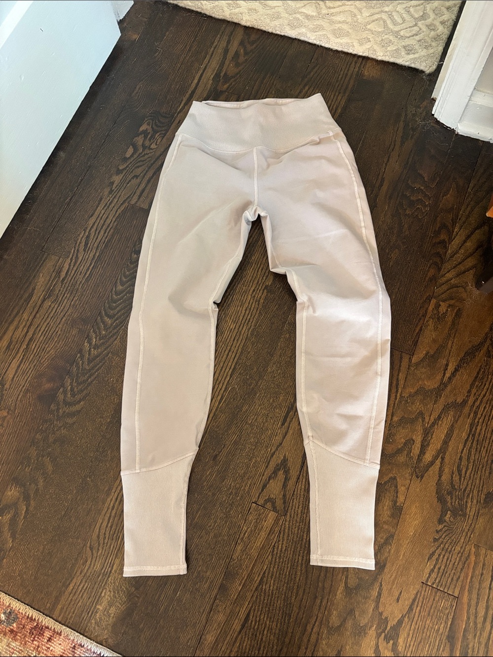 ALO Yoga Neutral Blush High-Waist Leggings Medium